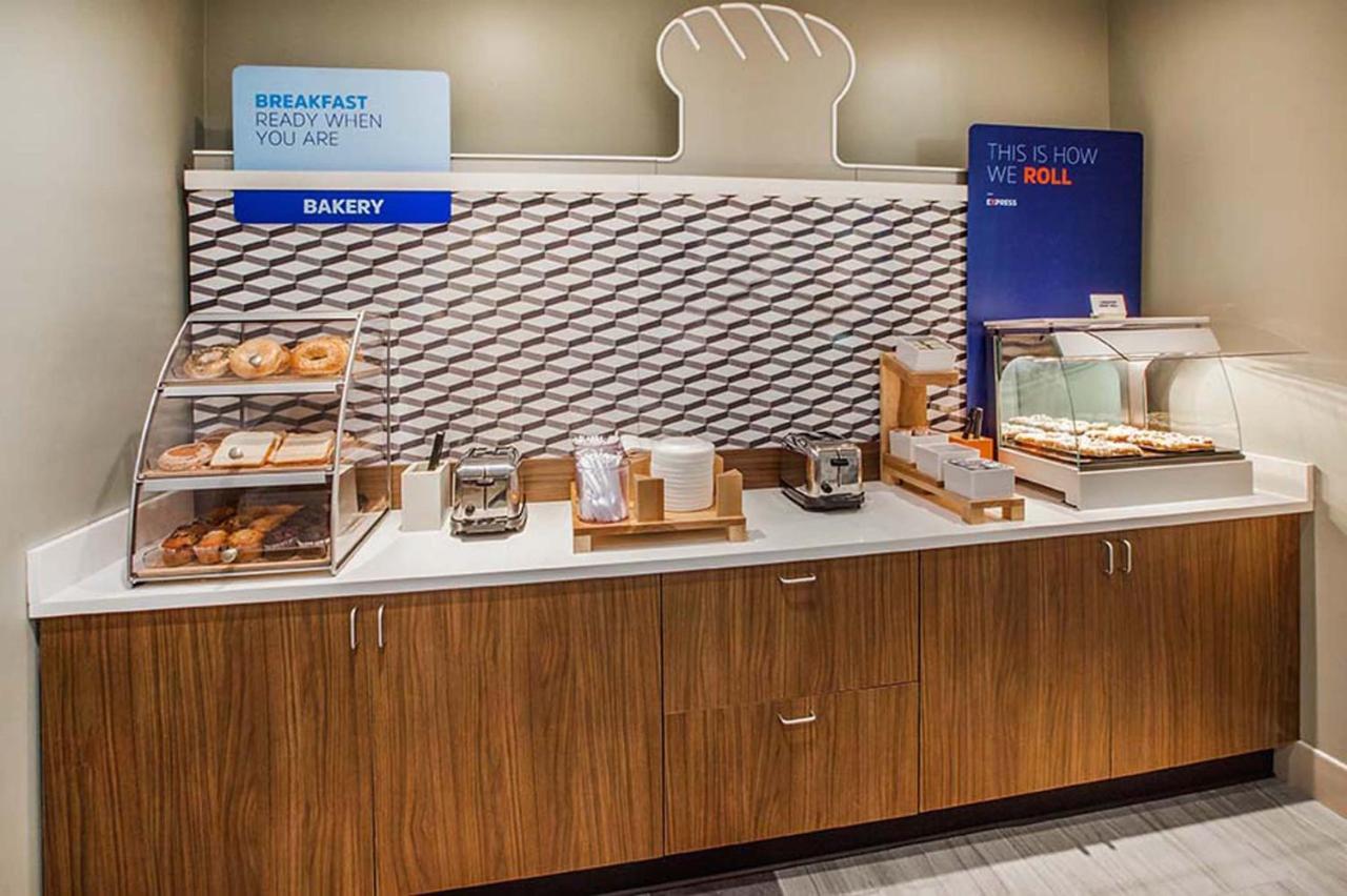 Holiday Inn Express Hotel & Suites Sherman Highway 75 By Ihg Ngoại thất bức ảnh
