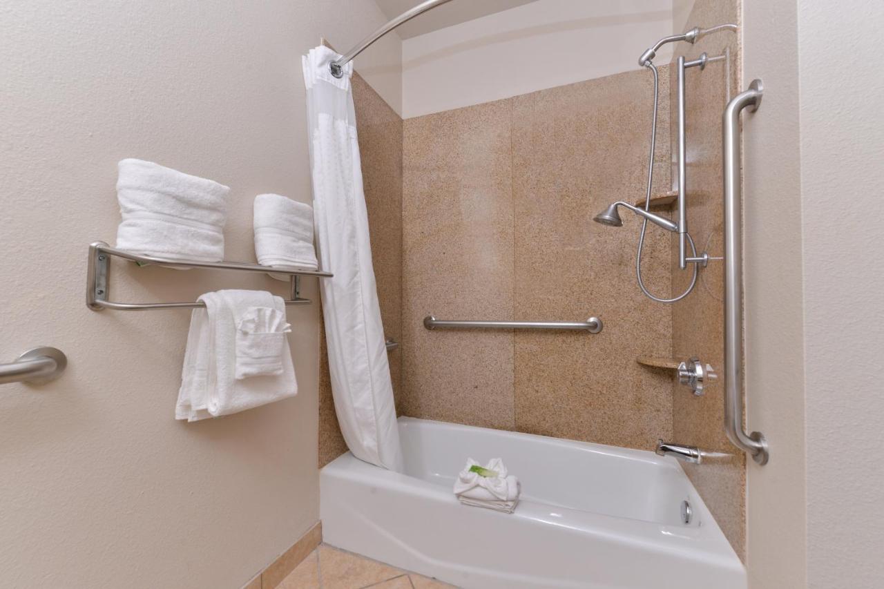 Holiday Inn Express Hotel & Suites Sherman Highway 75 By Ihg Ngoại thất bức ảnh